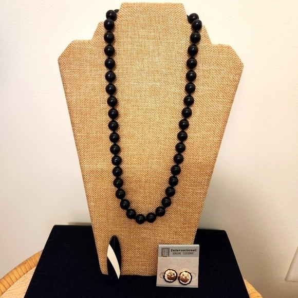 Vintage Jewelry Set - Picture 1 of 8